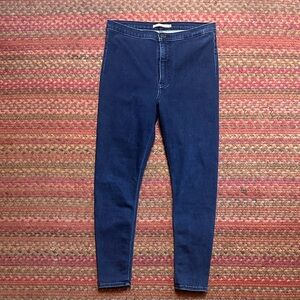 NWOT LEVIS RUNAROUND SUPER SKINNY STRETCH JEANS